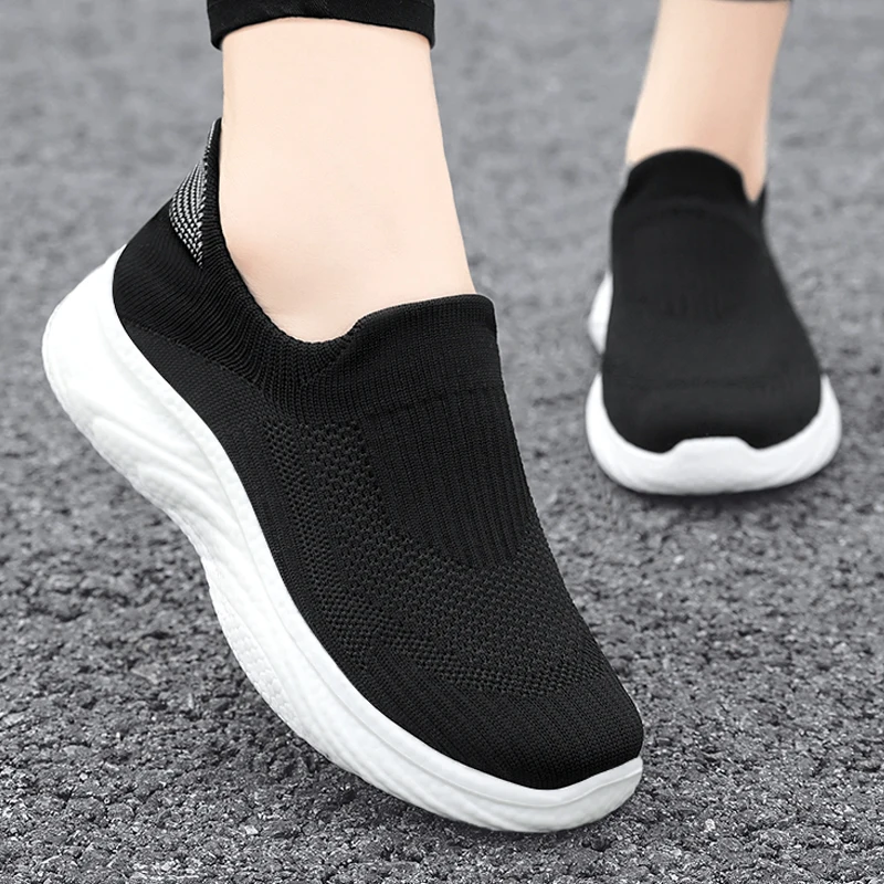 Men Light Running Shoes Slip-On Mesh For Walking Sneakers Sports Flats Comfortable Breathable Size 38-44 Students Loafers
Men Light Running Shoes Slip-On Mesh For Walking Sneakers Sports Flats Comfortable Breathable Size 38-44 Students Loafers