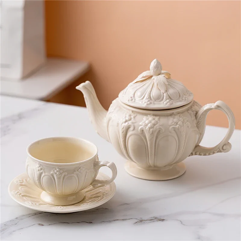 Ceramic Teapot British Style Embossed Retro Water Ware Court Teacup Creative Coffee Cup European-style Kettle Home Drinkware
Ceramic Teapot British Style Embossed Retro Water Ware Court Teacup Creative Coffee Cup European-style Kettle Home Drinkware