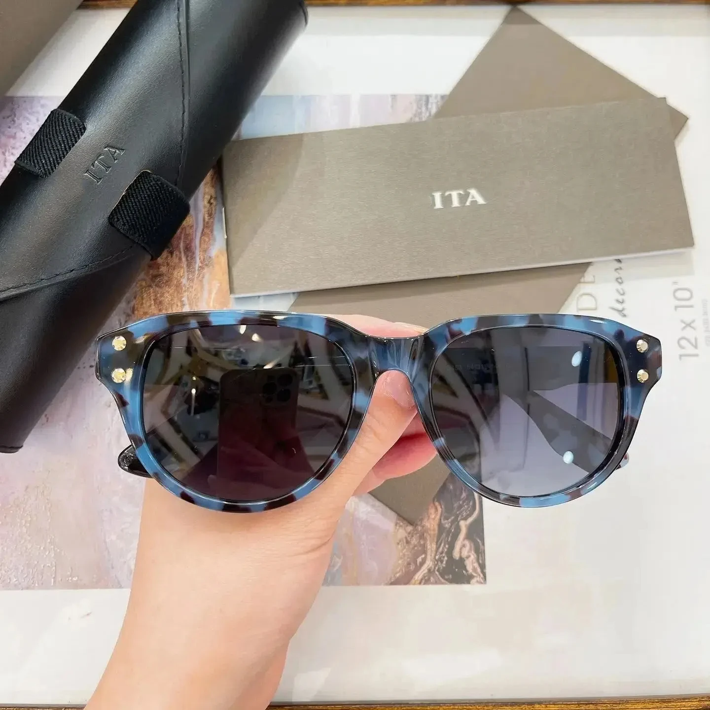 Newest Brand Women Men Sunglasses Classic Luxury UV400 Polarized Leisure Top Quality Stylish For Unisex Eyeglasses ADITA DTS453
Newest Brand Women Men Sunglasses Classic Luxury UV400 Polarized Leisure Top Quality Stylish For Unisex Eyeglasses ADITA DTS453