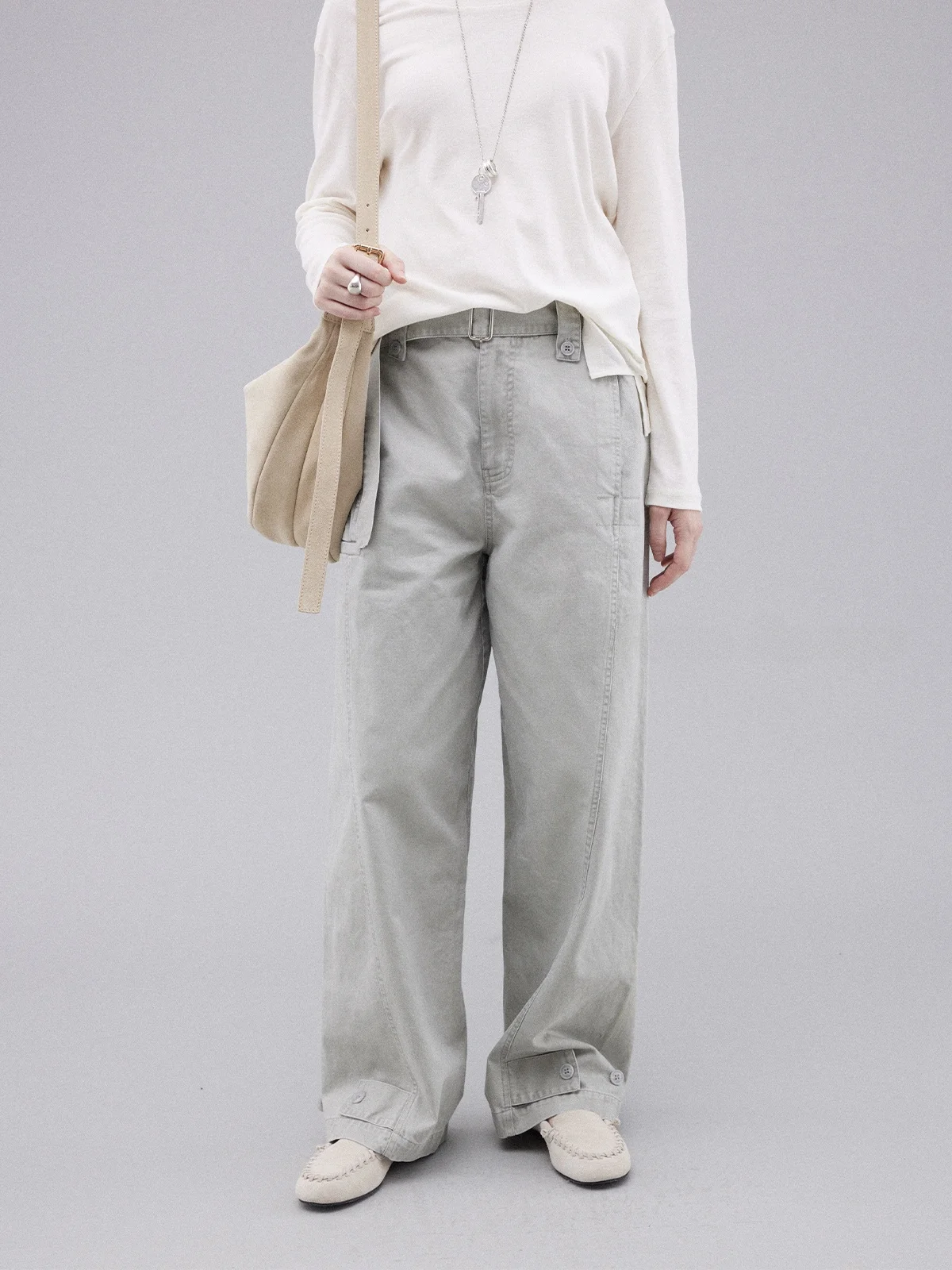 Женские свободные повседневные брюки в стиле ретро с прямыми штанинами, на поясной резинке, с застежкой-молнией на талии, из хлопка, для осенней работы
Женские свободные повседневные брюки в стиле ретро с прямыми штанинами, на поясной резинке, с застежкой-молнией на талии, из хлопка, для осенней работы