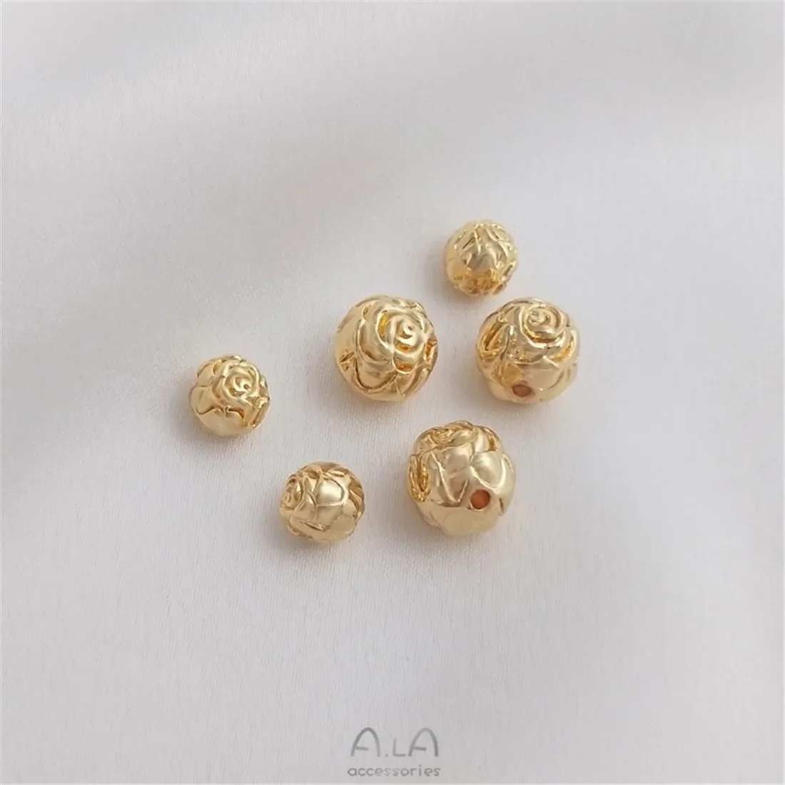 14K Gold Wrapped Rose Round Bead, Through-hole Separated Bead, Handmade Beaded, DIY Bracelet, Necklace Jewelry, Loose Accessorie
14K Gold Wrapped Rose Round Bead, Through-hole Separated Bead, Handmade Beaded, DIY Bracelet, Necklace Jewelry, Loose Accessorie