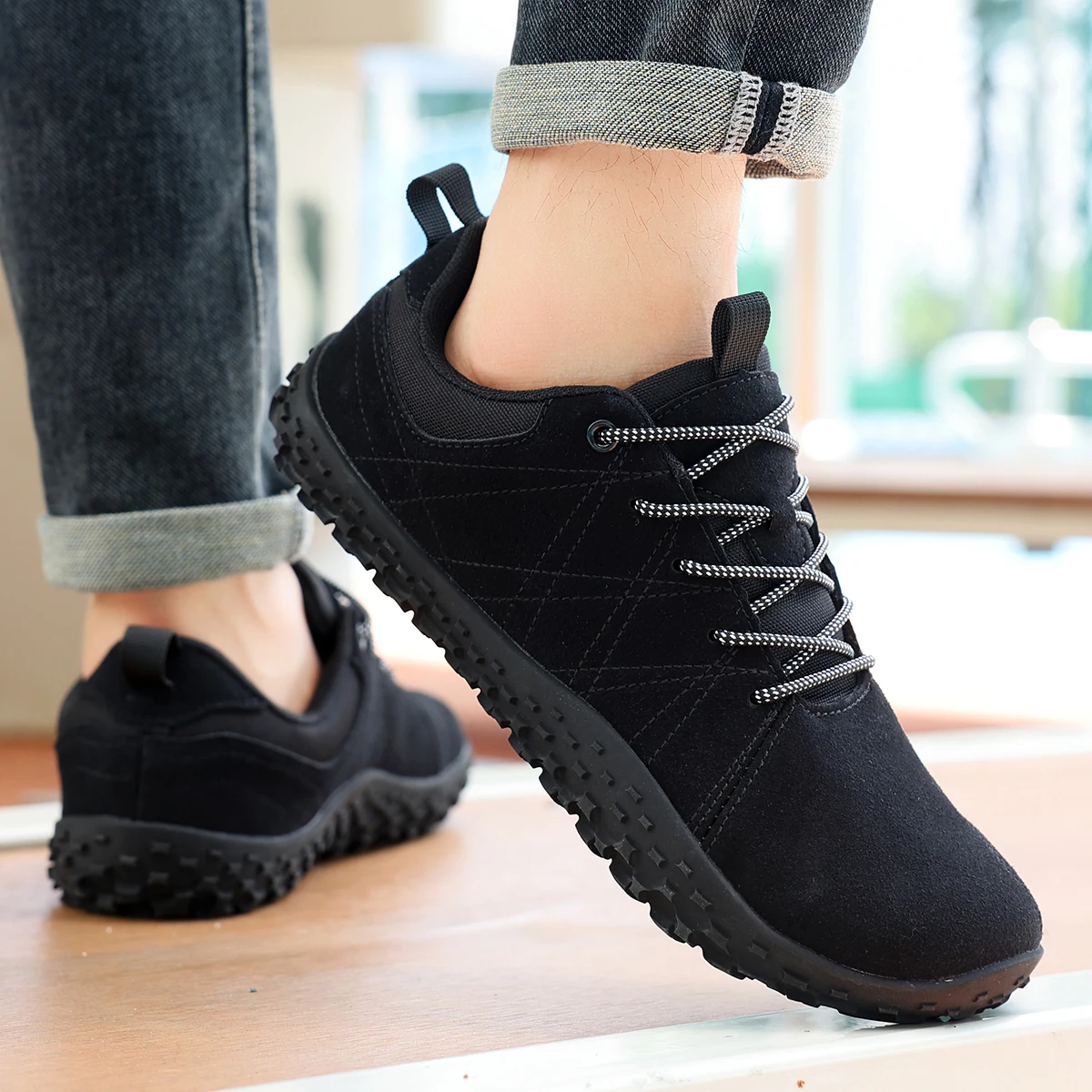 Unisex Black Wide Toe Box Barefoot Shoes Casual Non-Slip Walking Sneakers Comfortable Minimalist Footwear for Everyday Use
Unisex Black Wide Toe Box Barefoot Shoes Casual Non-Slip Walking Sneakers Comfortable Minimalist Footwear for Everyday Use
