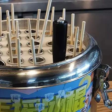 Summer Ice Cream Machine Rainbow DIY Popsicle Making Machine Mini Popsicle Bucket Ice Shake Machine
Summer Ice Cream Machine Rainbow DIY Popsicle Making Machine Mini Popsicle Bucket Ice Shake Machine