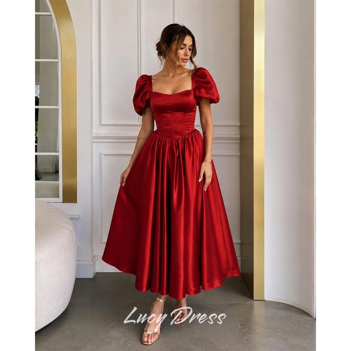 Lucy Satin Square Collar Red A-Line Evening Dress 2026 Prom Dress Elegant Luxury Formal Women's Customized Robes de Soirée
Lucy Satin Square Collar Red A-Line Evening Dress 2026 Prom Dress Elegant Luxury Formal Women's Customized Robes de Soirée