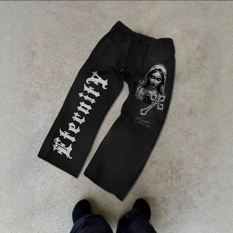 Gothic dark hip-hop casual straight leg pants, men's printed loose sports pants, trendy and fashionable drawstring sweatpants
Gothic dark hip-hop casual straight leg pants, men's printed loose sports pants, trendy and fashionable drawstring sweatpants