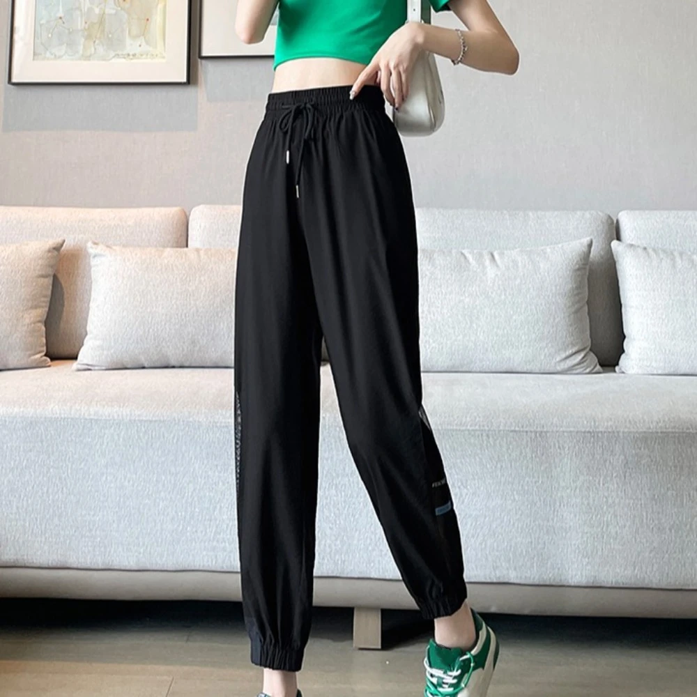 Модные прямые повседневные брюки на шнурке, сетчатая уличная одежда, брюки с высокой талией, быстросохнущие сетчатые полые широкие свободные брюки для девочек 
Модные прямые повседневные брюки на шнурке, сетчатая уличная одежда, брюки с высокой талией, быстросохнущие сетчатые полые широкие свободные брюки для девочек
