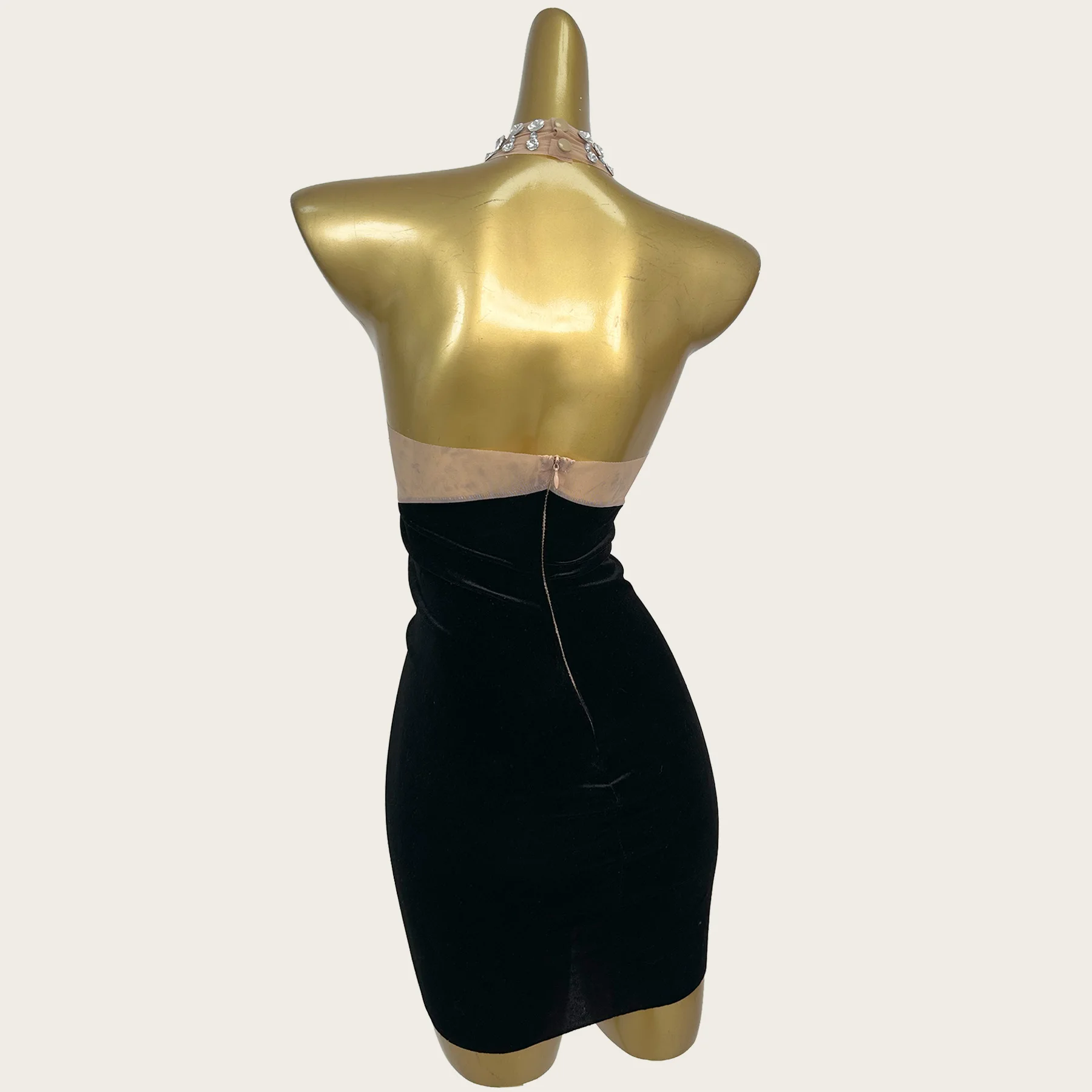 Sparkly Rhinestone Black Red Velvet Backless With Gloves Mini Dress Sexy Women Party Cocktail Dress Stage Show Wear Zuanzuanhei
Sparkly Rhinestone Black Red Velvet Backless With Gloves Mini Dress Sexy Women Party Cocktail Dress Stage Show Wear Zuanzuanhei