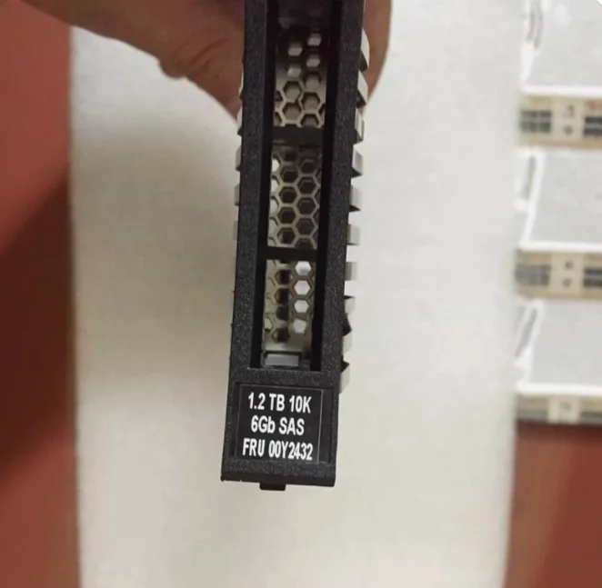 Для 00Y5709 00Y2432 00Y5909 1,2T 10K 2,5 SAS V3500 V3700 жесткий диск
Для 00Y5709 00Y2432 00Y5909 1,2T 10K 2,5 SAS V3500 V3700 жесткий диск