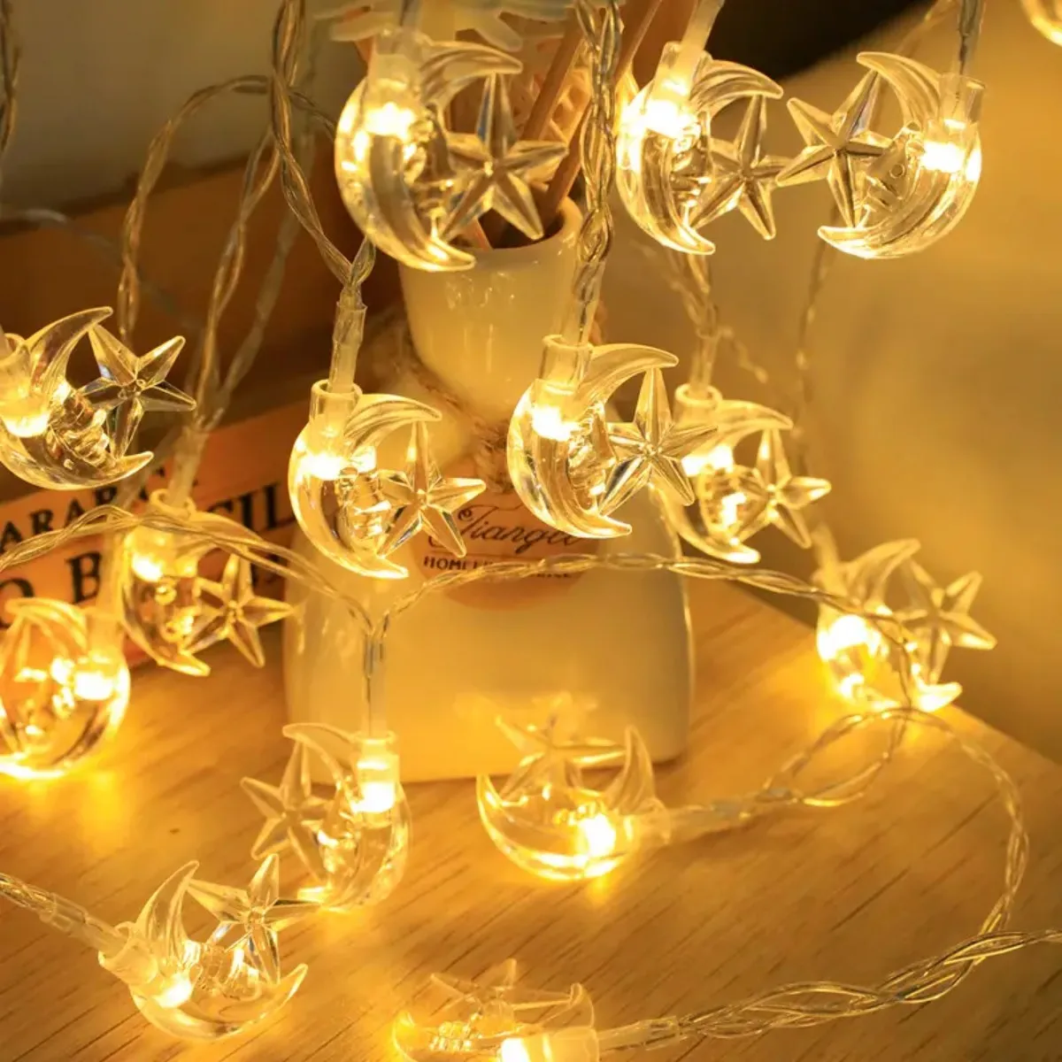 1 шт. гирлянда «Луна и звезды» на батарейках, декоративная подвесная лампа для спальни, дома, сада, гостиной, декор на Рамадан
1 шт. гирлянда «Луна и звезды» на батарейках, декоративная подвесная лампа для спальни, дома, сада, гостиной, декор на Рамадан