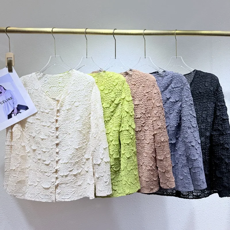 Miyake Pleated Jacket Plisse Women's 2026 Spring New Loose Oversized Design Slim Cardigan Pleats Embroidered Premium-Quality Top
Miyake Pleated Jacket Plisse Women's 2026 Spring New Loose Oversized Design Slim Cardigan Pleats Embroidered Premium-Quality Top