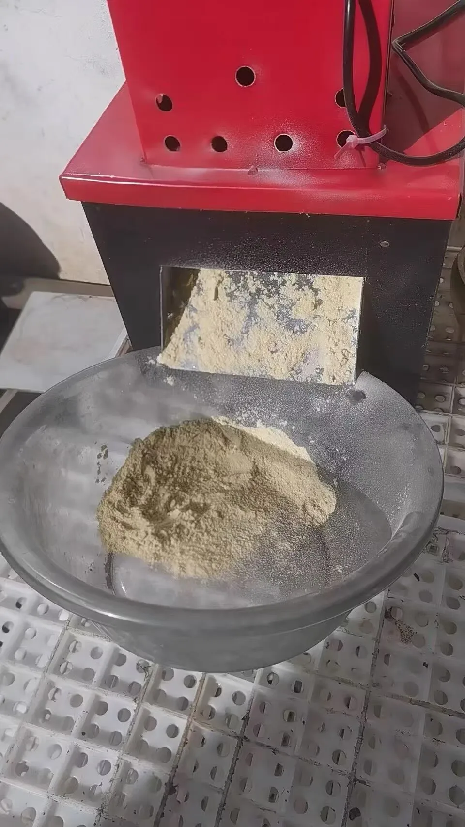 Электрическая высокоскоростная мельница для зерна, кофе, сухих продуктов, специй и круп
Электрическая высокоскоростная мельница для зерна, кофе, сухих продуктов, специй и круп