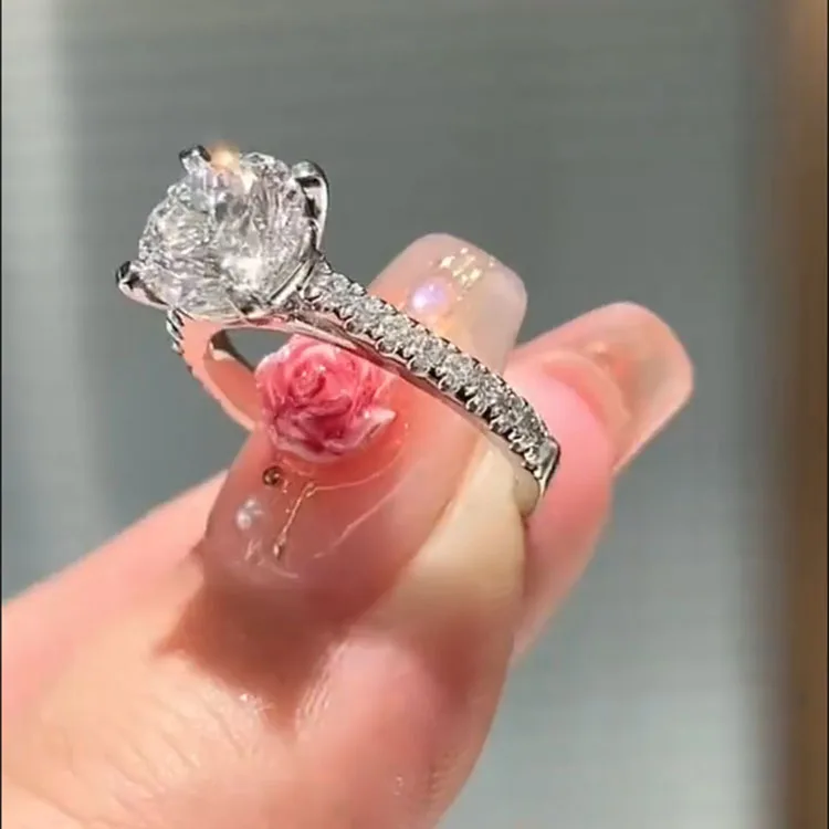 Popular IGI Lab Growing Diamond Ring Luxury Round D Color 1 2 3Ct Soild 14K White Gold Ring wedding ring Factory sell
Popular IGI Lab Growing Diamond Ring Luxury Round D Color 1 2 3Ct Soild 14K White Gold Ring wedding ring Factory sell 