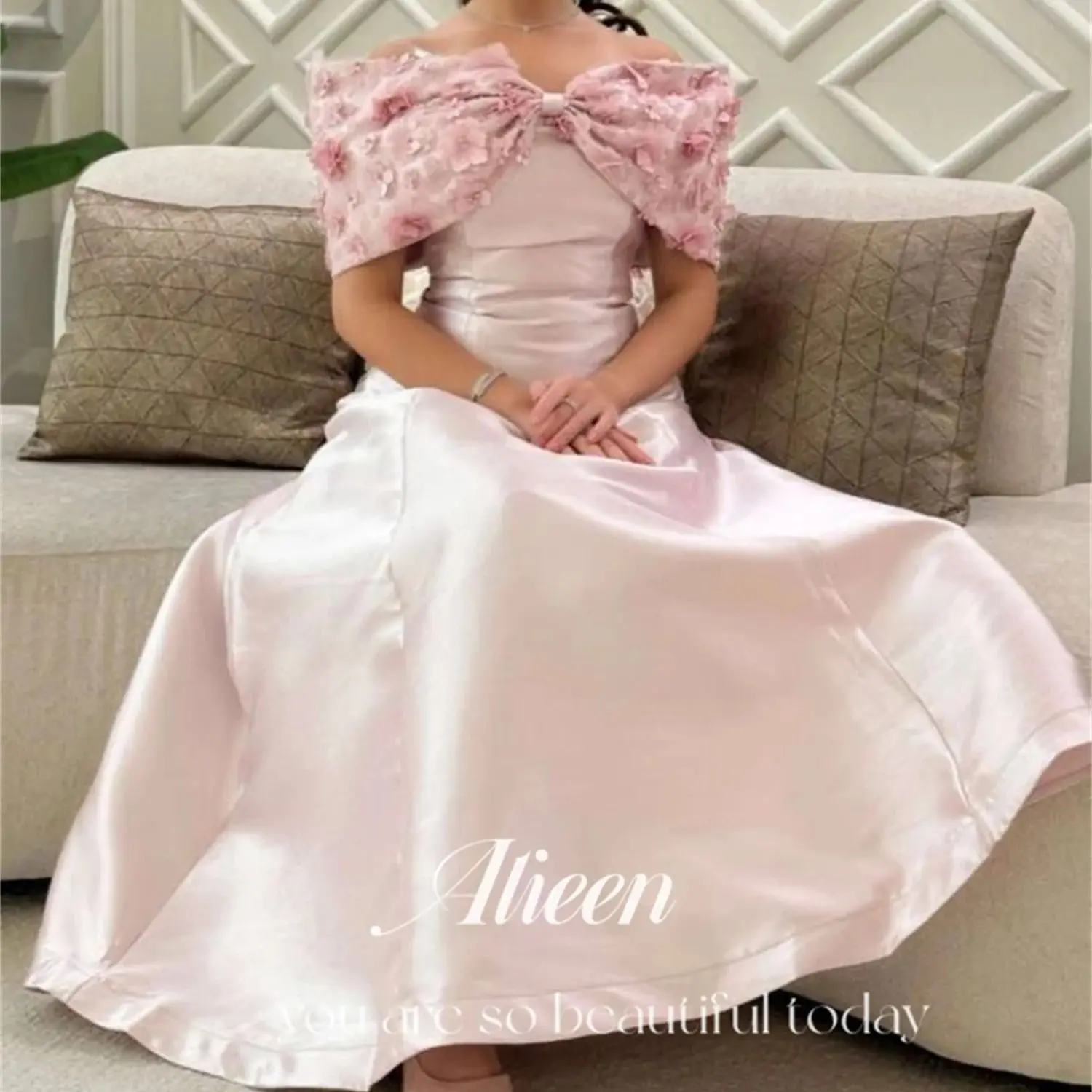 Aileen 3D Flowers Customized Satin Off the Shoulders Wedding Party Dresses for Special Occasions Evening Elegant Woman Gala Prom
Aileen 3D Flowers Customized Satin Off the Shoulders Wedding Party Dresses for Special Occasions Evening Elegant Woman Gala Prom