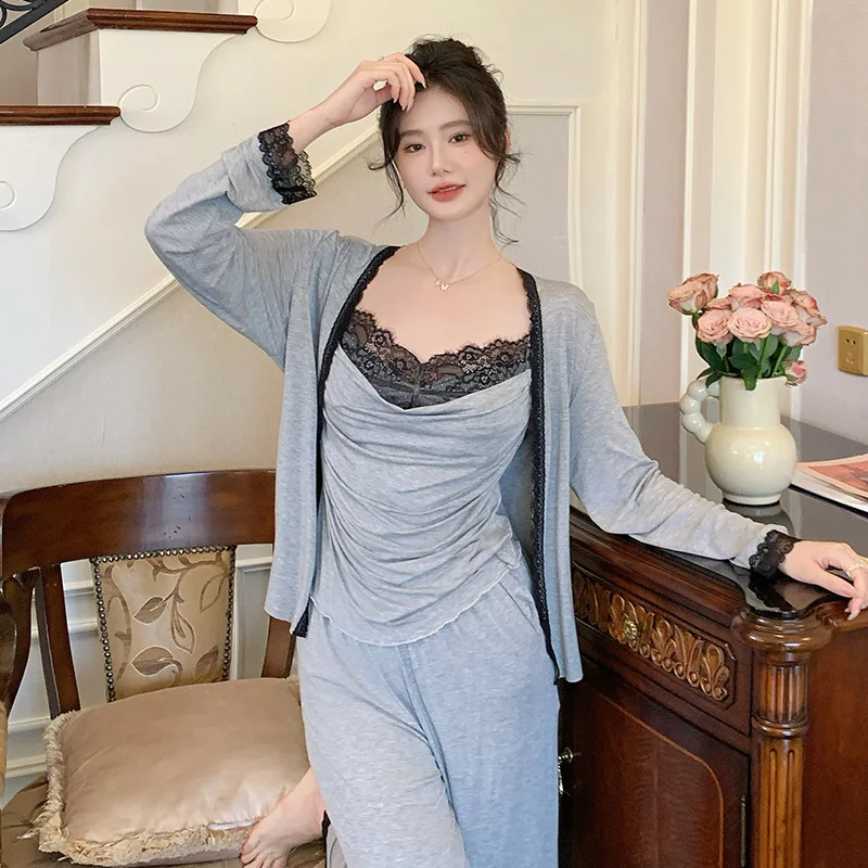 Pajamas New Halter Set Spring and Fall Three-piece Set with Chest Pad Long-sleeved Pants Suit Can Be Worn Outside The Home Wear
Pajamas New Halter Set Spring and Fall Three-piece Set with Chest Pad Long-sleeved Pants Suit Can Be Worn Outside The Home Wear