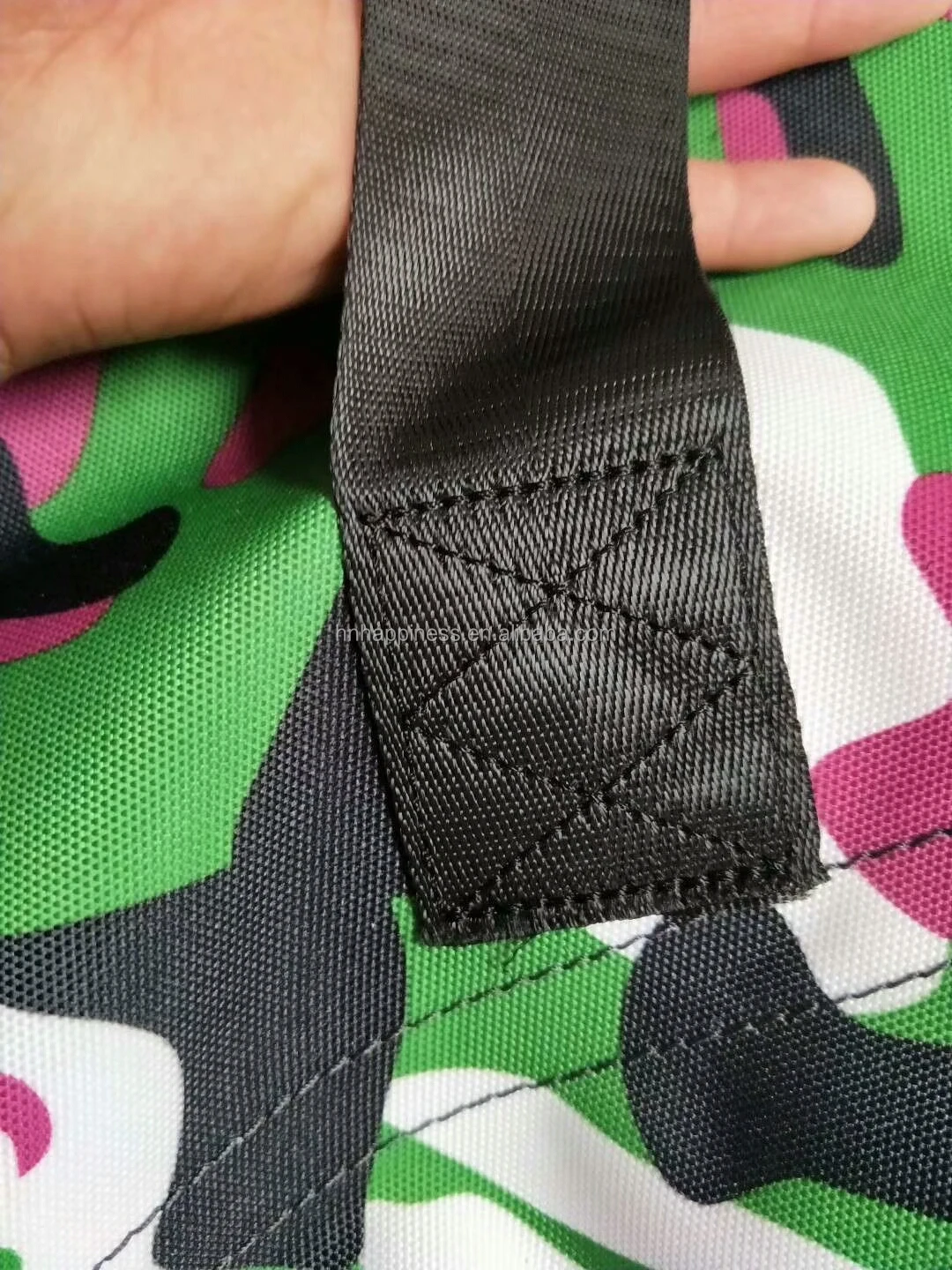 Снежная трубка Multi-Rider с 40-дюймовыми надувными санками с крышкой
Снежная трубка Multi-Rider с 40-дюймовыми надувными санками с крышкой