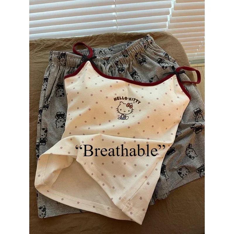 Hello Kitty polka dot suspender pajamas two-piece set, women's pure cotton loose loungewear, sweet girls can wear it outside
Hello Kitty polka dot suspender pajamas two-piece set, women's pure cotton loose loungewear, sweet girls can wear it outside