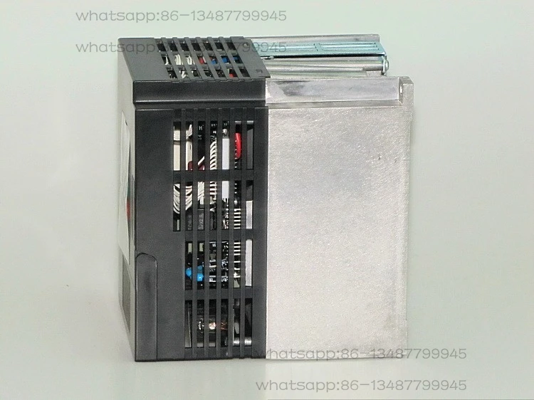 Оригинальный преобразователь частоты привода двери AAD03011DK/AAD03011D Контроллер двери лифта Оригинальный оригинальный продукт
Оригинальный преобразователь частоты привода двери AAD03011DK/AAD03011D Контроллер двери лифта Оригинальный оригинальный продукт