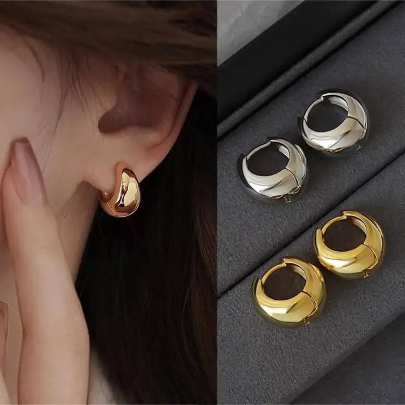 Fashion Vintage Gold Color U Earrings For Women Metal Earing Jewelry 2024 Trending Korean Silver Color Oval Hoop Earrings Gifts
Fashion Vintage Gold Color U Earrings For Women Metal Earing Jewelry 2024 Trending Korean Silver Color Oval Hoop Earrings Gifts