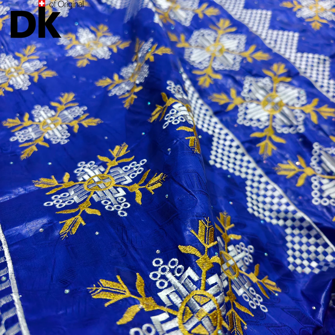 2026 королевская синяя ткань Мали Базен с камнями для шитья своими руками, оригинальная высококачественная раковина, нигерийский свадебный парчовый материал
2026 королевская синяя ткань Мали Базен с камнями для шитья своими руками, оригинальная высококачественная раковина, нигерийский свадебный парчовый материал