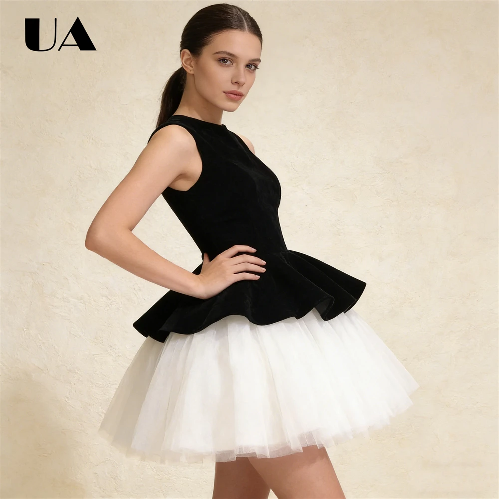 Women's Velvet Tulle Peplum Dress: Sleeveless Round Neck Design, Contrast Two-Tone Ruffle Hem, Elegant Party Cocktail Gown
Women's Velvet Tulle Peplum Dress: Sleeveless Round Neck Design, Contrast Two-Tone Ruffle Hem, Elegant Party Cocktail Gown