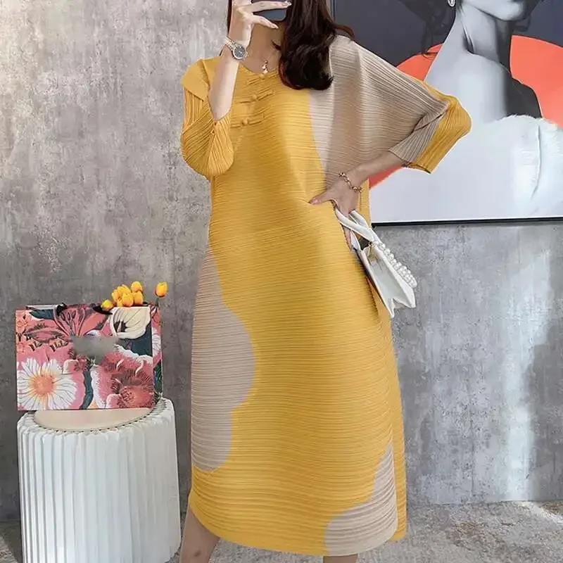 Miyake Summer 2025 Dresses Fashion Casual Design Pleated Dress Round Neck Short Sleeves Patchwork Colour Collision Loose Style
Miyake Summer 2025 Dresses Fashion Casual Design Pleated Dress Round Neck Short Sleeves Patchwork Colour Collision Loose Style