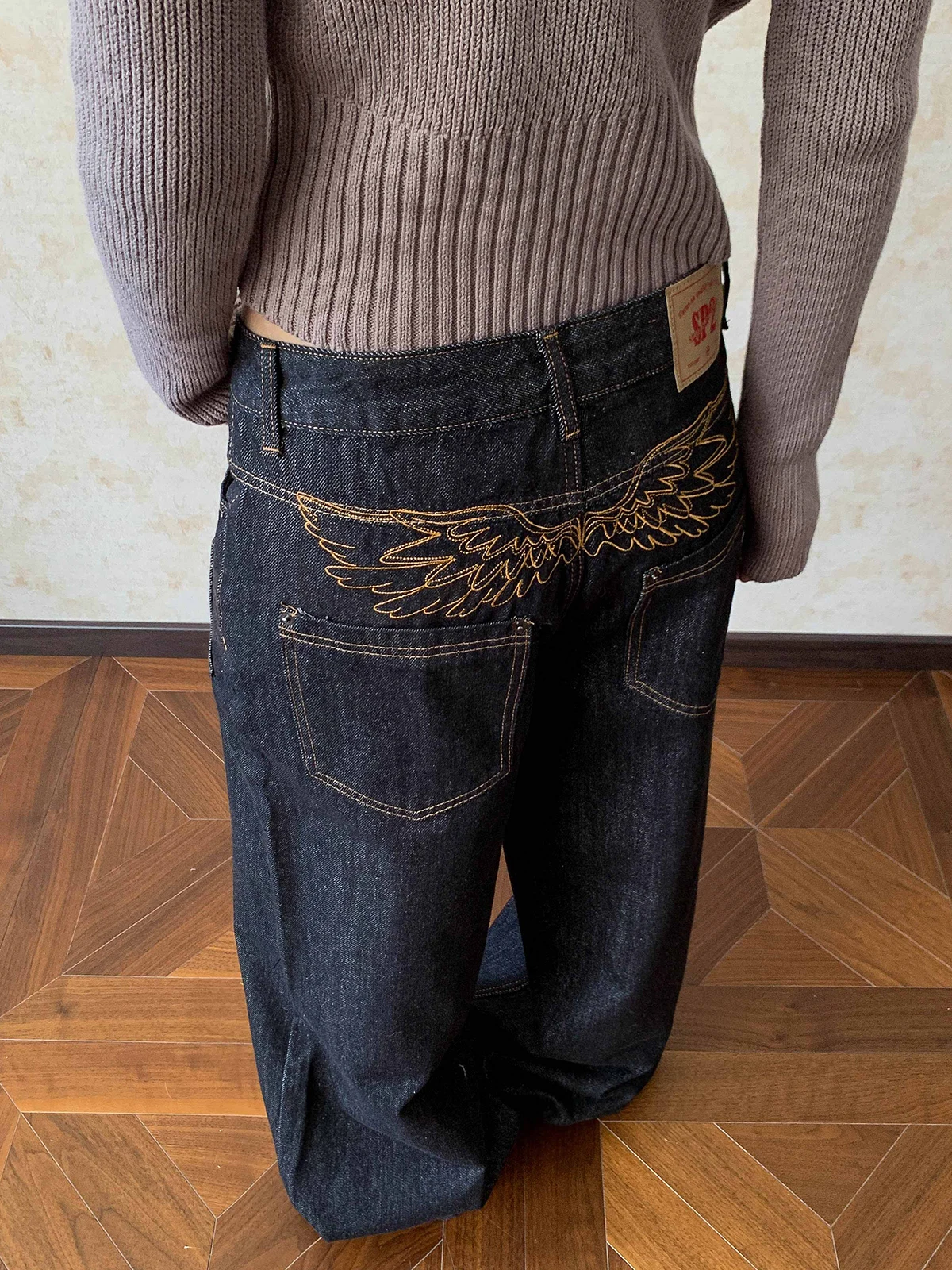 Джинсы Aket American Waed Bla Original: повседневные прямые джинсы из денима для мужчин и женщин, с высокой талией, из хлопка
Джинсы Aket American Waed Bla Original: повседневные прямые джинсы из денима для мужчин и женщин, с высокой талией, из хлопка