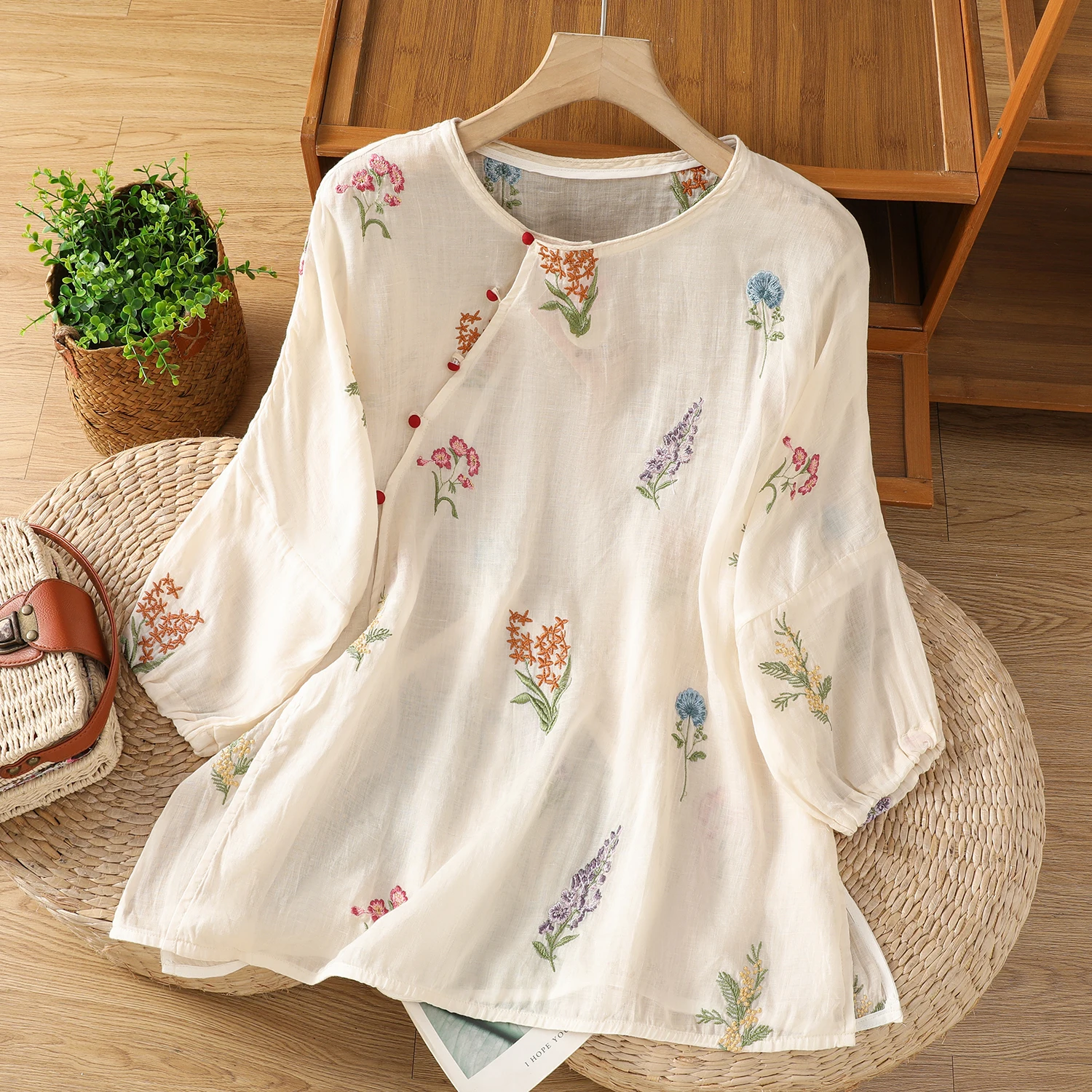 Large Size Women's irt Jaet New Chinese Sle Embroidered Flax irt Top Age Reduction Meat Concealing Spring Summer New ...
Large Size Women's irt Jaet New Chinese Sle Embroidered Flax irt Top Age Reduction Meat Concealing Spring Summer New ...