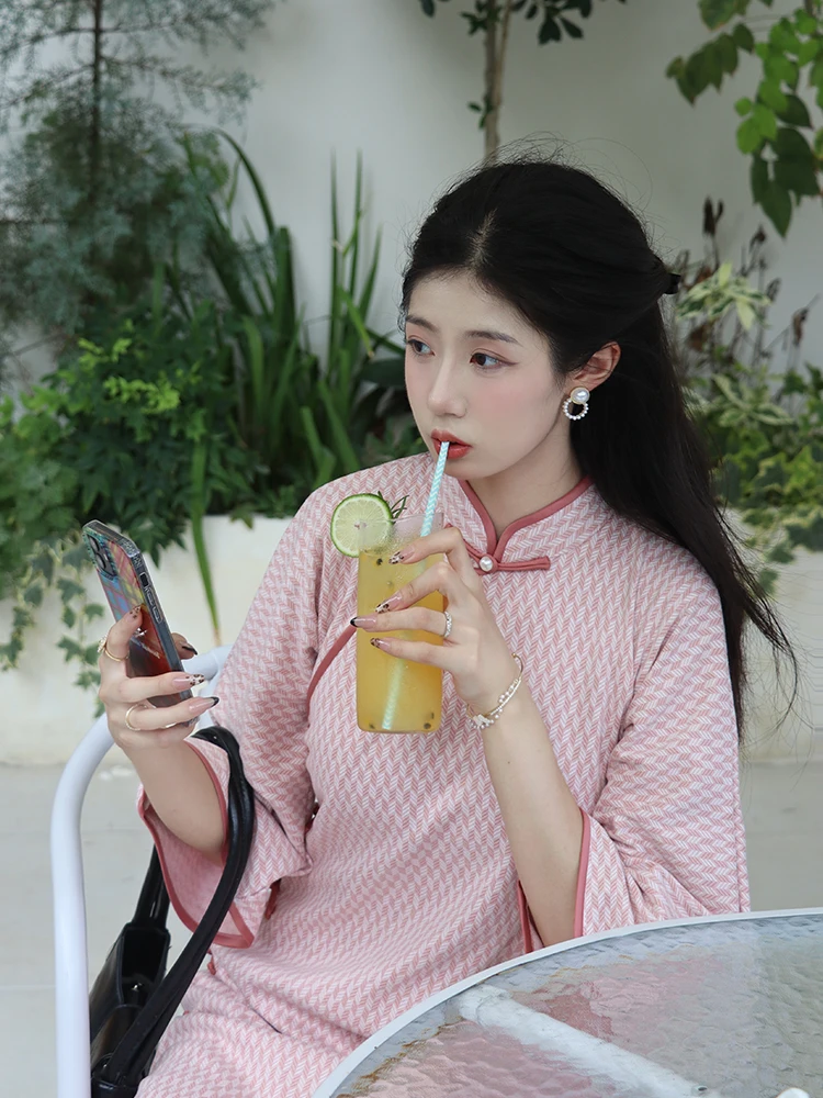 Young Style Full Opening Knitted Traditional Chinese New Design Loose Fit Spring Autumn Seven Sleeve Pure Color
Young Style Full Opening Knitted Traditional Chinese New Design Loose Fit Spring Autumn Seven Sleeve Pure Color