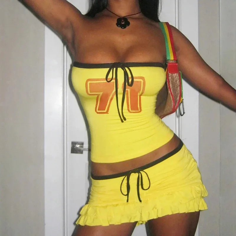 ♥ ♥ Комплект из 2 предметов: топ без бретелек с буквенным принтом и мини-юбка с низкой талией, оборками и многоярусным подолом, 2026 ☆ ★
♥ ♥ Комплект из 2 предметов: топ без бретелек с буквенным принтом и мини-юбка с низкой талией, оборками и многоярусным подолом, 2026 ☆ ★