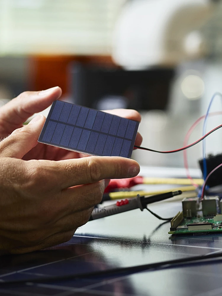 1.5W 5V Portable Solar Panel Mini Photovoltaic Cells Solar Epoxy Cell Charger for 3.6-5V Tablet Panel Solar /Lights
1.5W 5V Portable Solar Panel Mini Photovoltaic Cells Solar Epoxy Cell Charger for 3.6-5V Tablet Panel Solar /Lights