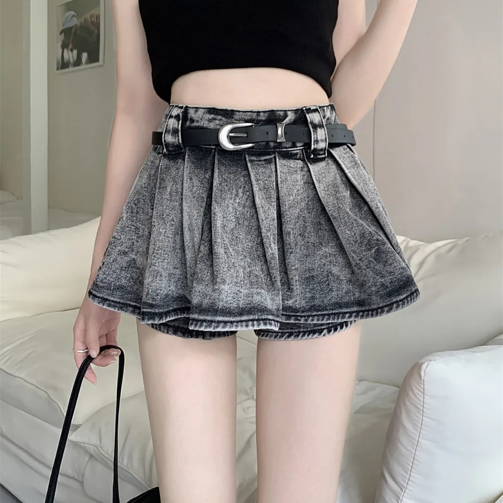 2024 Summer Women's Pleated Skirt Fashion Slim A-line Denim Skirt Female Tide High Quality Sexy Y2K Gyaru Style
2024 Summer Women's Pleated Skirt Fashion Slim A-line Denim Skirt Female Tide High Quality Sexy Y2K Gyaru Style 