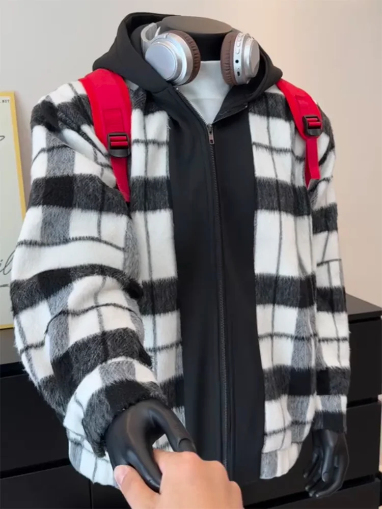 Черно-белое шерстяное пальто в клетку с элементами пэчворка для мужчин и женщин, осенне-зимнее, в американском стиле, с капюшоном, дизайн Cleanfit
Черно-белое шерстяное пальто в клетку с элементами пэчворка для мужчин и женщин, осенне-зимнее, в американском стиле, с капюшоном, дизайн Cleanfit