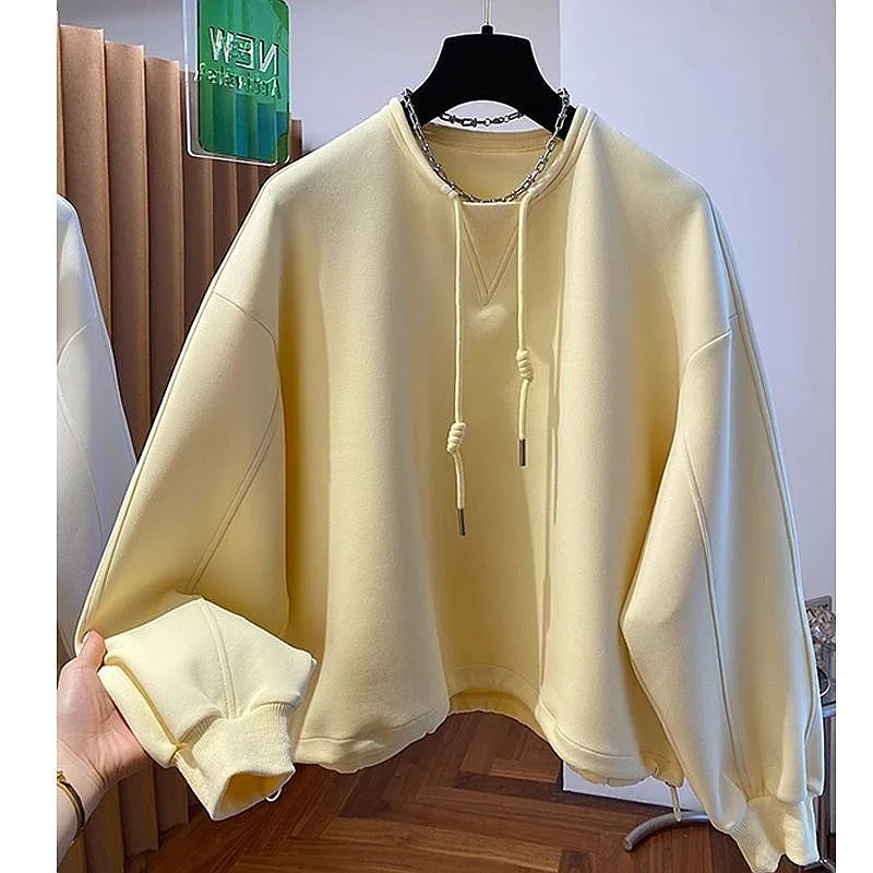 Design Sense Drawstring Round Neck Sportswear For Women In Spring And Autumn 2025 New Loose Casual Pullover Top
Design Sense Drawstring Round Neck Sportswear For Women In Spring And Autumn 2025 New Loose Casual Pullover Top