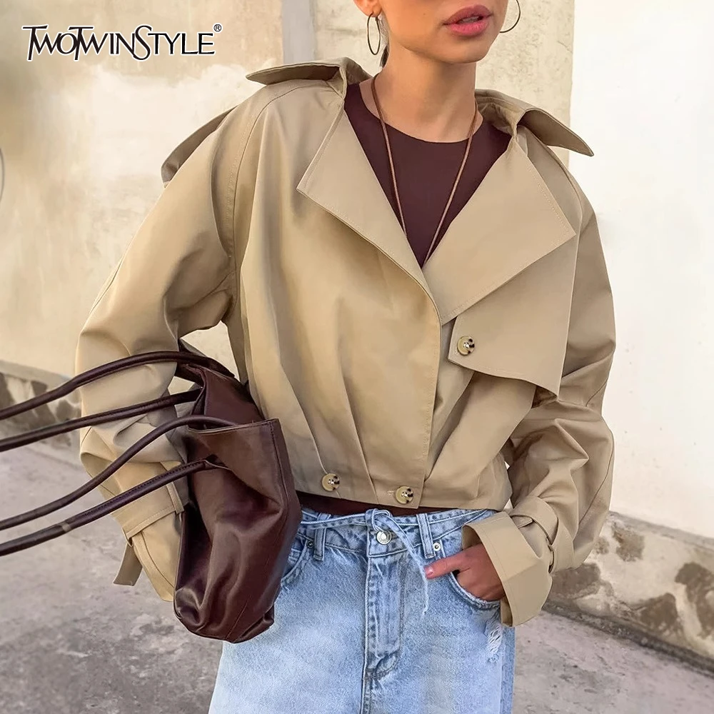 TWOTWINSTYLE Khaki Basics Short Jackets for Women Lapel Long Sleeve Patchwork Double Breasted Fashion Coat Female Autumn Clothes
TWOTWINSTYLE Khaki Basics Short Jackets for Women Lapel Long Sleeve Patchwork Double Breasted Fashion Coat Female Autumn Clothes