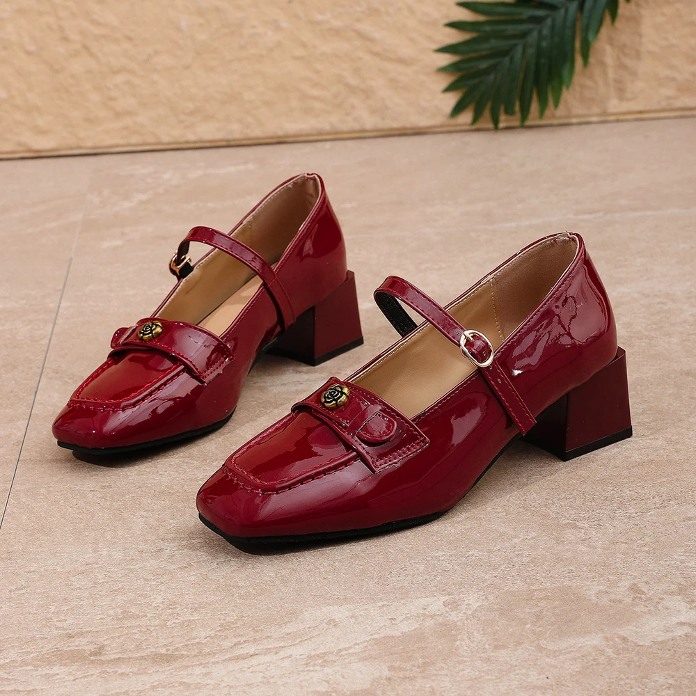 2026 женские весенние новые модные дизайнерские сандалии на высоком каблуке с квадратным носком для прогулок на открытом воздухе, удобные сандалии с пряжкой с низким вырезом, большие размеры
2026 женские весенние новые модные дизайнерские сандалии на высоком каблуке с квадратным носком для прогулок на открытом воздухе, удобные сандалии с пряжкой с низким вырезом, большие размеры