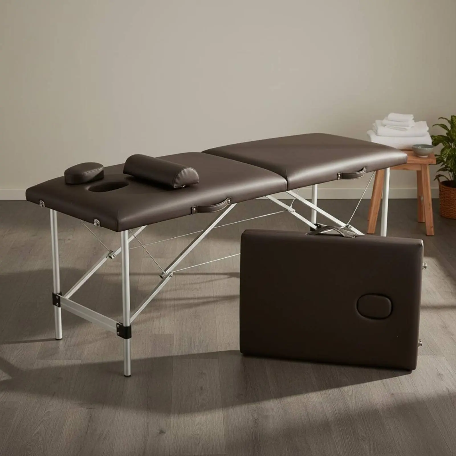 Portable Massage Table Anti-Slip Feet Foldable Spa Bed Aluminum Spa Table Sturdy Construction Professional Equipment
Portable Massage Table Anti-Slip Feet Foldable Spa Bed Aluminum Spa Table Sturdy Construction Professional Equipment