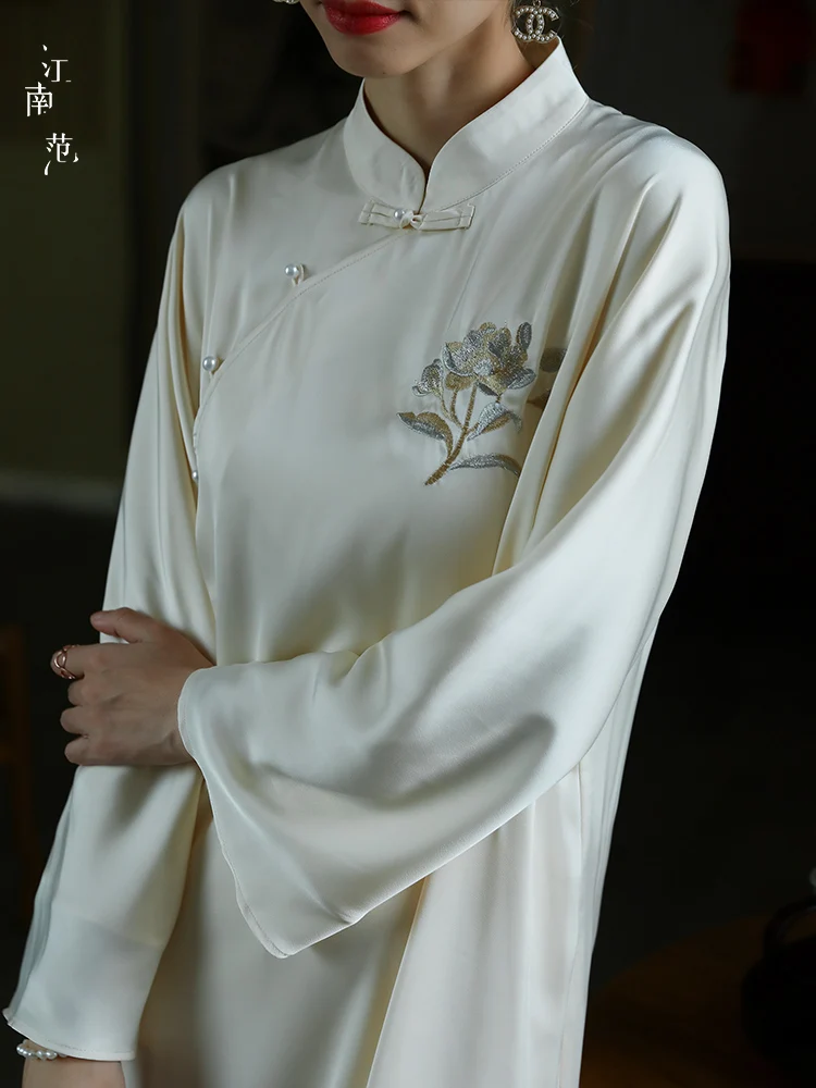 Свадебное платье Jiangnan Sle с вышивкой, свободного кроя, винтажное, для молодой невесты, для повседневной носки, с длинными рукавами
Свадебное платье Jiangnan Sle с вышивкой, свободного кроя, винтажное, для молодой невесты, для повседневной носки, с длинными рукавами