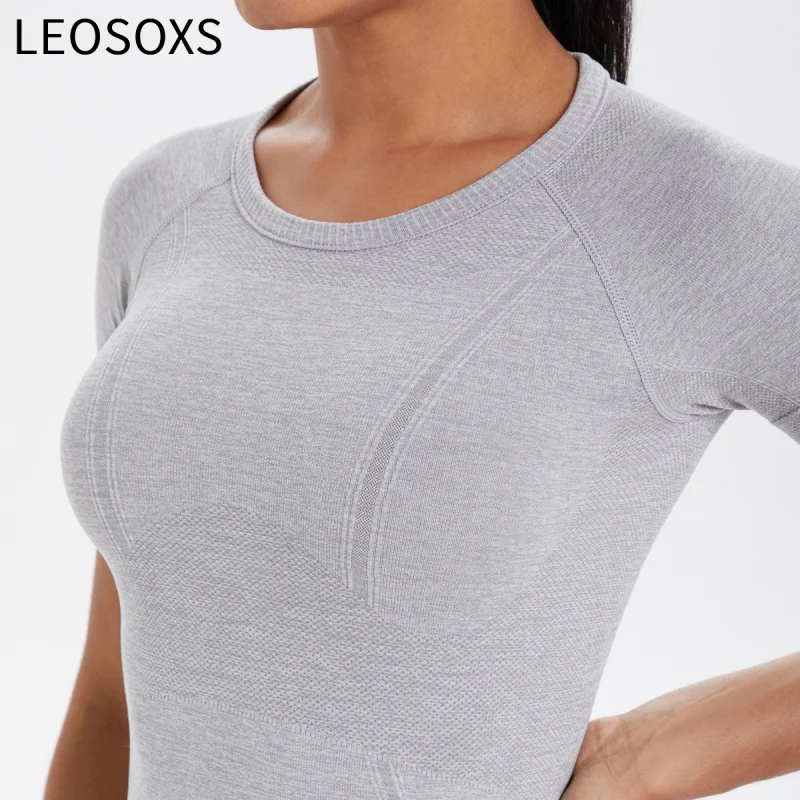Leosoxs Fitness Female Seamless Sport Shirt Sports Wear For Woman Running Workout Short Sleeve Yoga Top Crop Top Women Gym Top
Leosoxs Fitness Female Seamless Sport Shirt Sports Wear For Woman Running Workout Short Sleeve Yoga Top Crop Top Women Gym Top