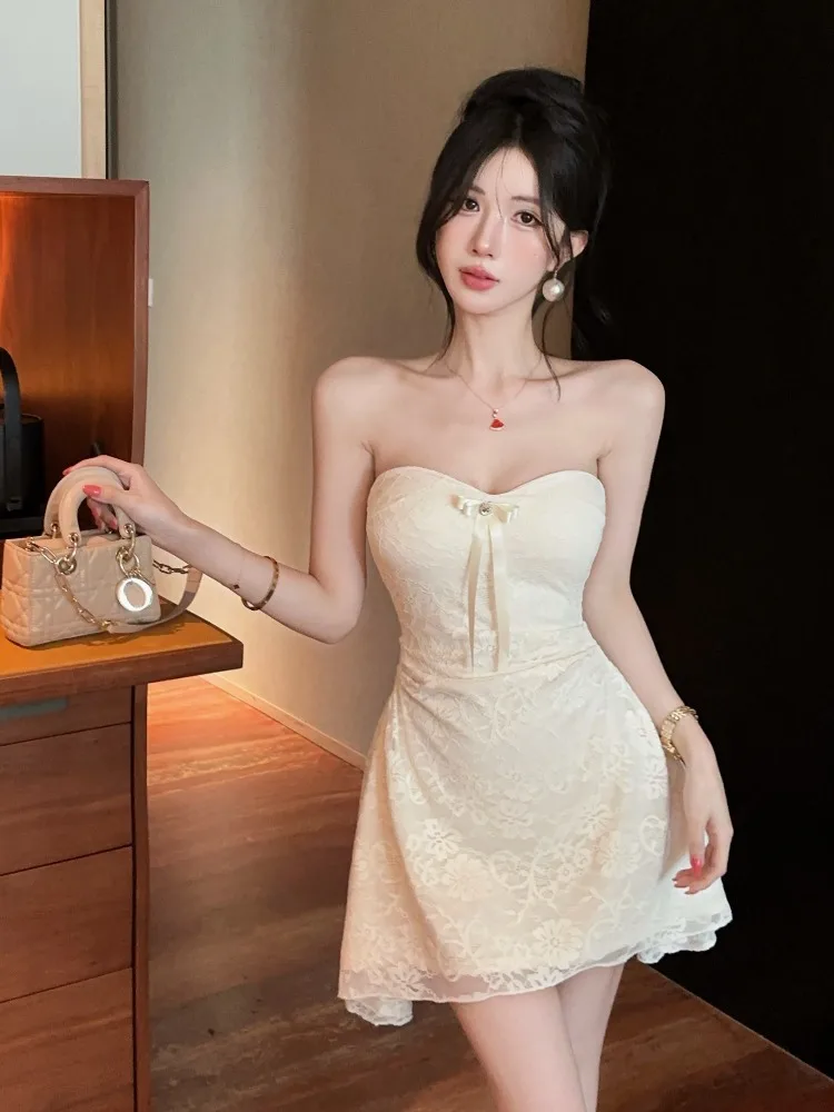 Summer Slimming Design Pure Desire Strapless Dress Korean Style Ribbon Tie Bustier Short Party Dress Elegant Ladylike
Summer Slimming Design Pure Desire Strapless Dress Korean Style Ribbon Tie Bustier Short Party Dress Elegant Ladylike