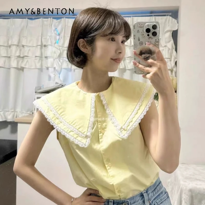 Spring And Summer Japanese Double-layer Women's Shirt Love Lapel Lace Splicing Sweet Sleeveless Vest Loose College Style Blouse
Spring And Summer Japanese Double-layer Women's Shirt Love Lapel Lace Splicing Sweet Sleeveless Vest Loose College Style Blouse