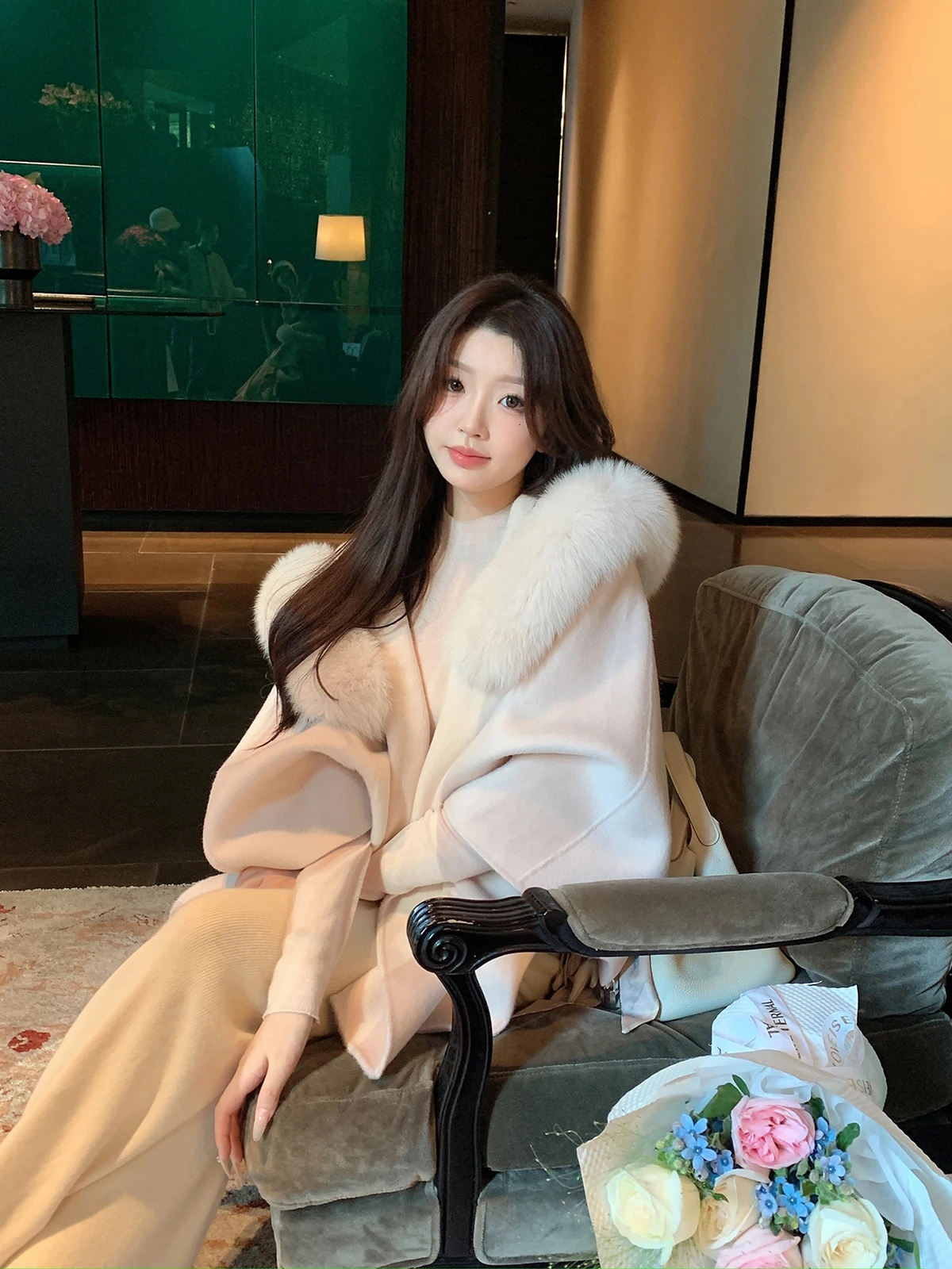 Zhaobao New Moon Fur Collar Woolen Double-Faced Coat Women's Winter Hatted Ladies' Commute Sle Faionable Outerwear
Zhaobao New Moon Fur Collar Woolen Double-Faced Coat Women's Winter Hatted Ladies' Commute Sle Faionable Outerwear