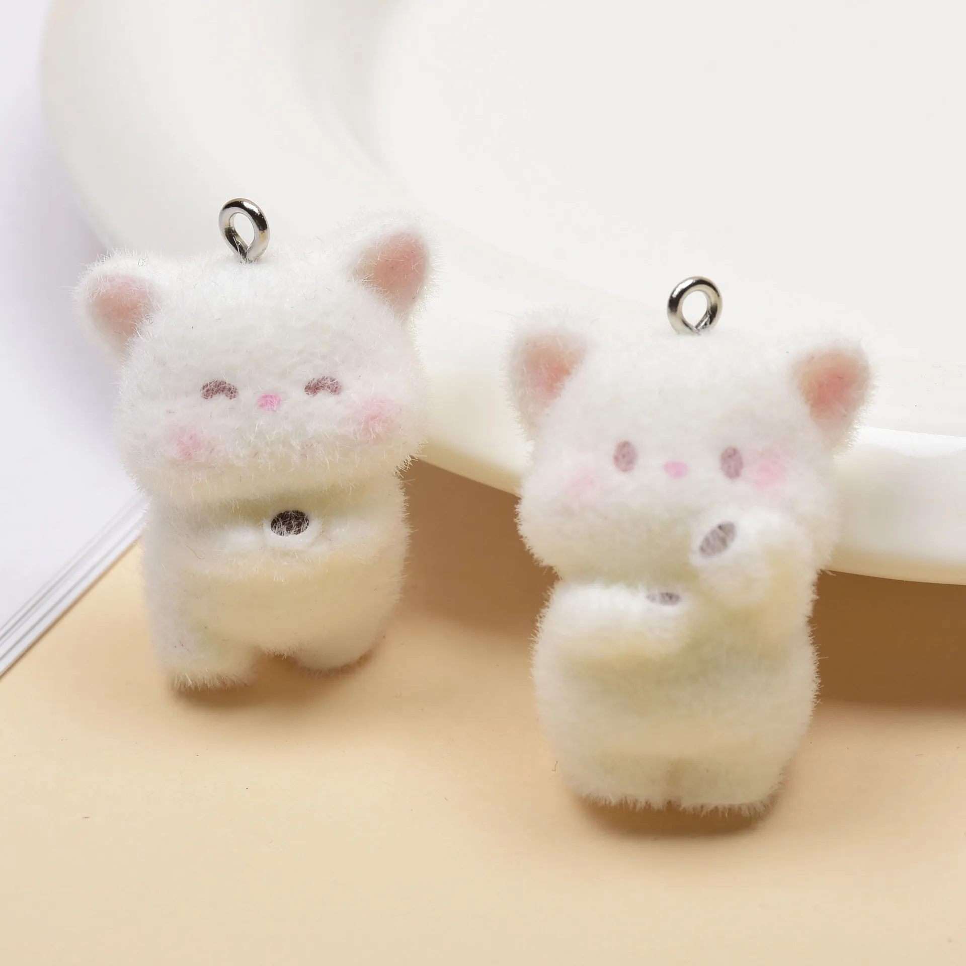 20pcs Cartoon Cute Resin Charms Flocking Doll little bear Pendant For Earrings Keychains Making DIY Jewelry Accessories
20pcs Cartoon Cute Resin Charms Flocking Doll little bear Pendant For Earrings Keychains Making DIY Jewelry Accessories