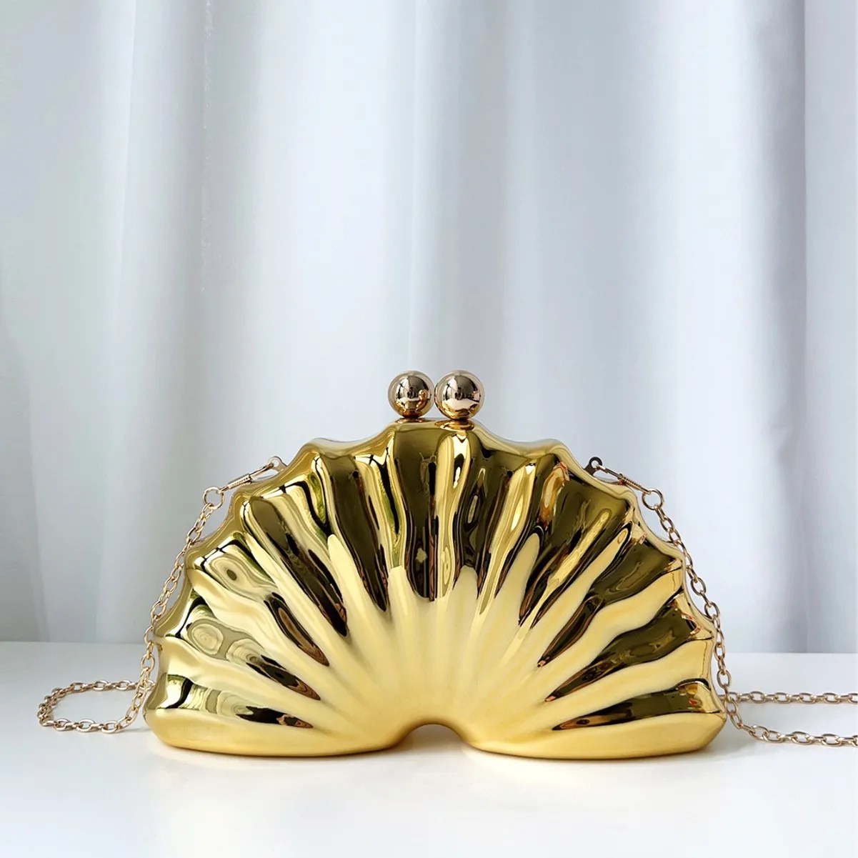 2026 new electroplated dinner bag chain fan clutch bag high-end oblique span women's bag
2026 new electroplated dinner bag chain fan clutch bag high-end oblique span women's bag