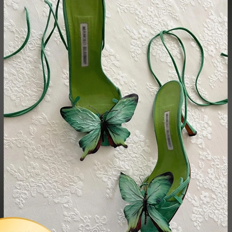 Сандалии Belles romaines à fleurs papillon, nouvelle mode d'été pour femmes, sangle aiguille, wakacyjne, plage, bord de mer, 2025 г.
Сандалии Belles romaines à fleurs papillon, nouvelle mode d'été pour femmes, sangle aiguille, wakacyjne, plage, bord de mer, 2025 г.