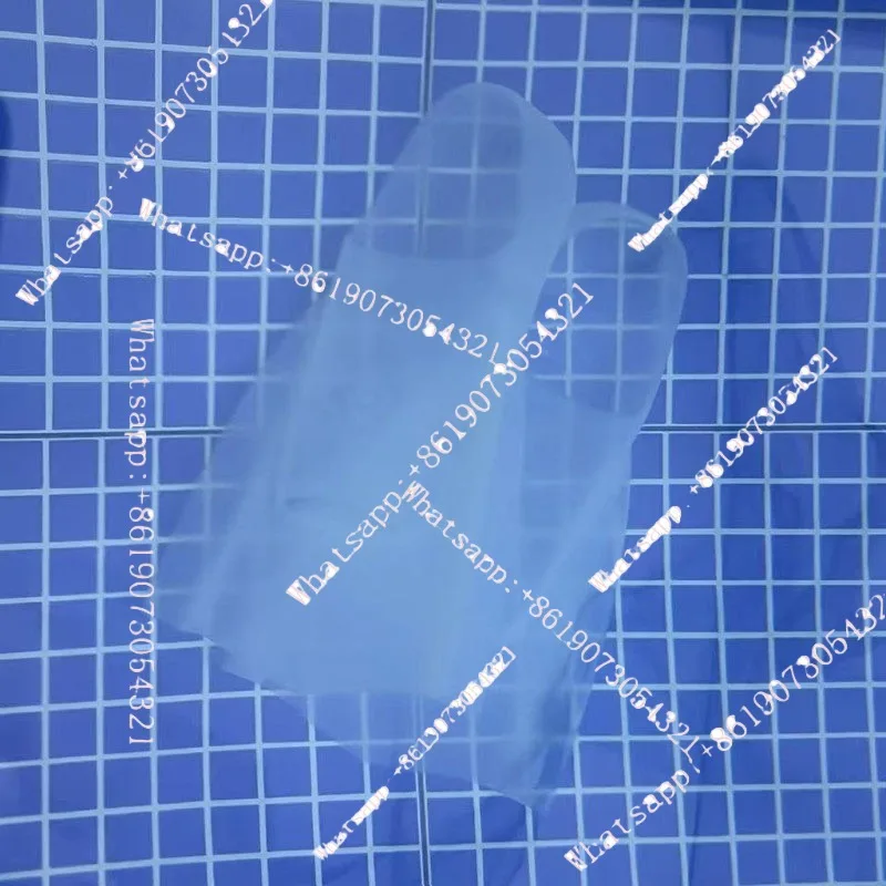 professional swimming, silicone fins, freestyle short fins, imported card code, small and transparent color
professional swimming, silicone fins, freestyle short fins, imported card code, small and transparent color