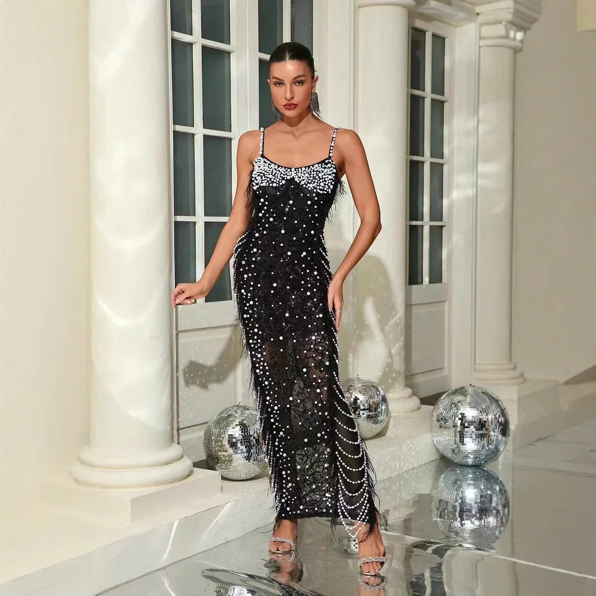 Heavy Industry Beads Sequined Pearl Feather Embroidery Dress Banquet Skirt Bandage One-Piece Dress
Heavy Industry Beads Sequined Pearl Feather Embroidery Dress Banquet Skirt Bandage One-Piece Dress