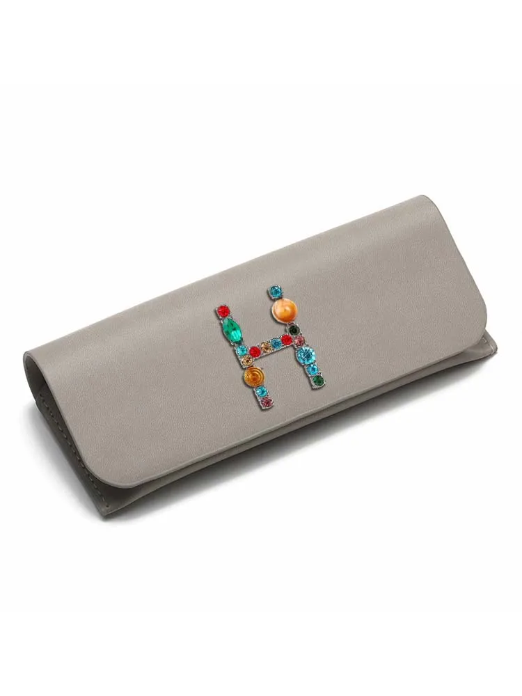 Customized Women's High-End Solid Eyewear Cases Personalized Customer Name Artistic Letter Decor
Customized Women's High-End Solid Eyewear Cases Personalized Customer Name Artistic Letter Decor