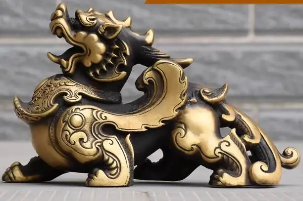 Copper Pi Xiu Ornamental Statue Home Decoration for Living Room
Copper Pi Xiu Ornamental Statue Home Decoration for Living Room