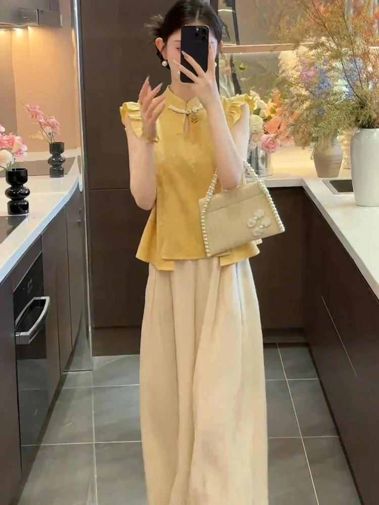 Fashionable Summer Outfit Women's Short Sleeve Wide Leg Pants Two Piece Set New Chinese Style National Spirit Elegant Top
Fashionable Summer Outfit Women's Short Sleeve Wide Leg Pants Two Piece Set New Chinese Style National Spirit Elegant Top