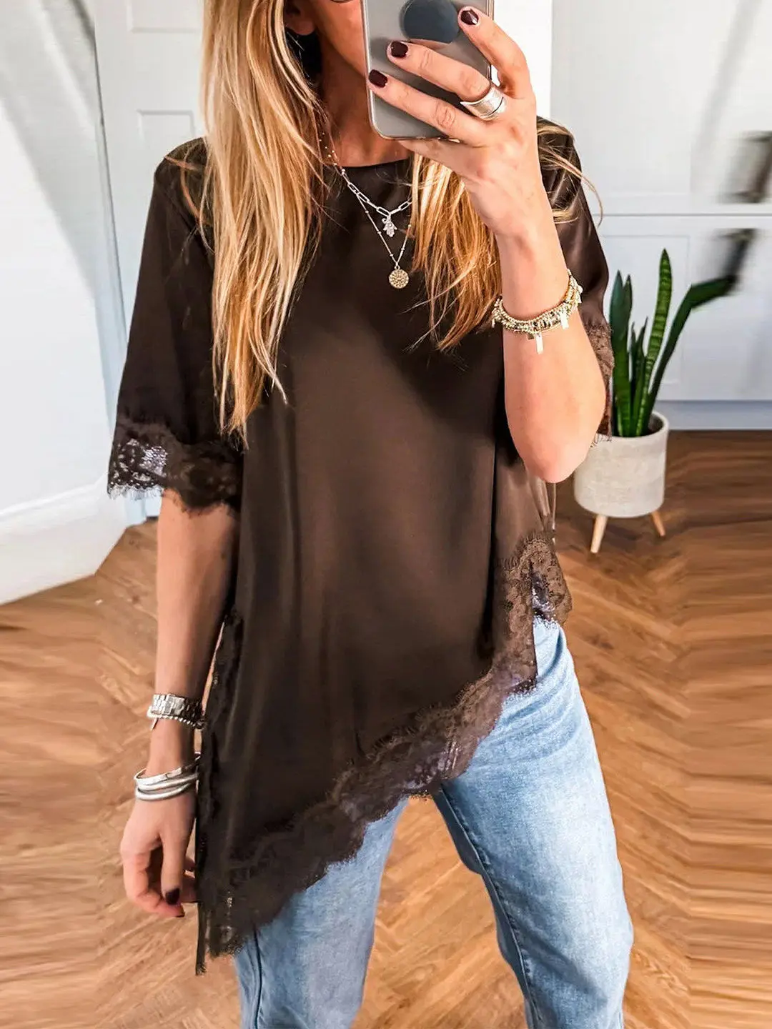 Pure Color Lace Short Sleeve T-Shirt Women's Overhead Top Casual Loose Fit Summer Breathable round Neck Mid-Length T-Shirt
Pure Color Lace Short Sleeve T-Shirt Women's Overhead Top Casual Loose Fit Summer Breathable round Neck Mid-Length T-Shirt